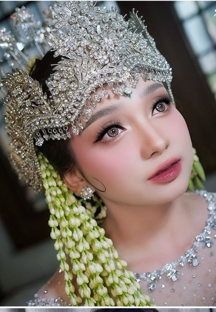 Img For Aanya Vanya Mua